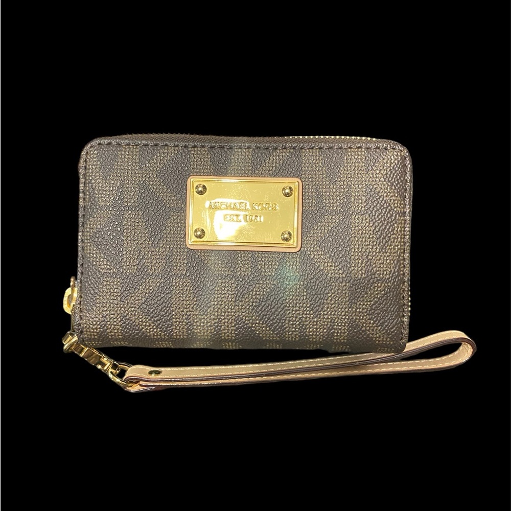 Michael Kors wallet! Like new !